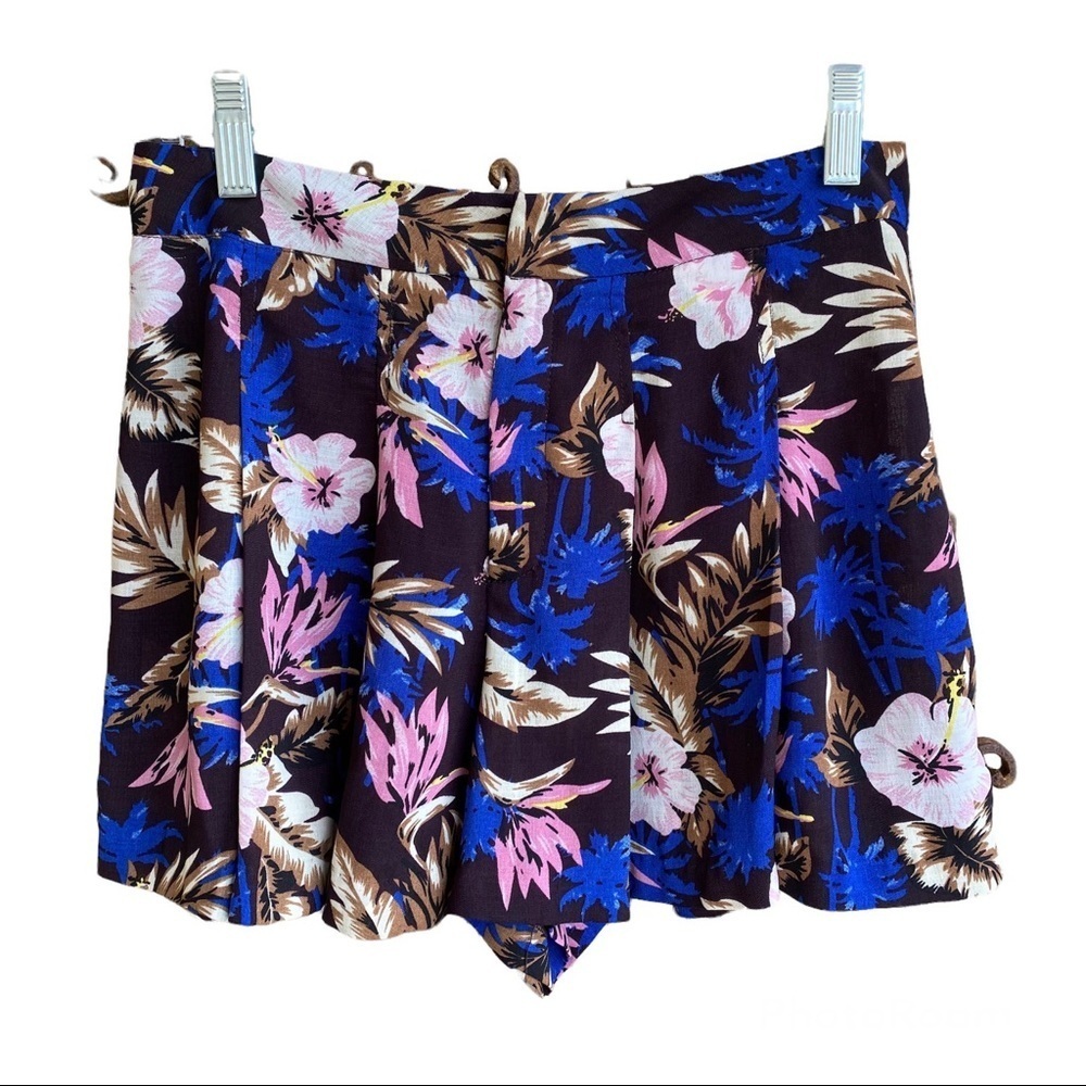 Jealous Tomato Multi-color Floral Shorts Size Small